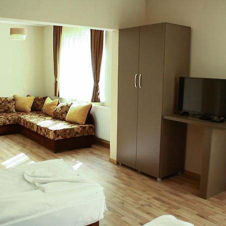 Guest House Central Κάρτζαλι Εξωτερικό φωτογραφία