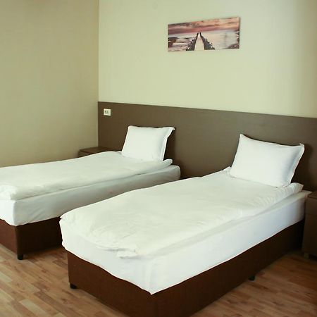 Guest House Central Κάρτζαλι Εξωτερικό φωτογραφία